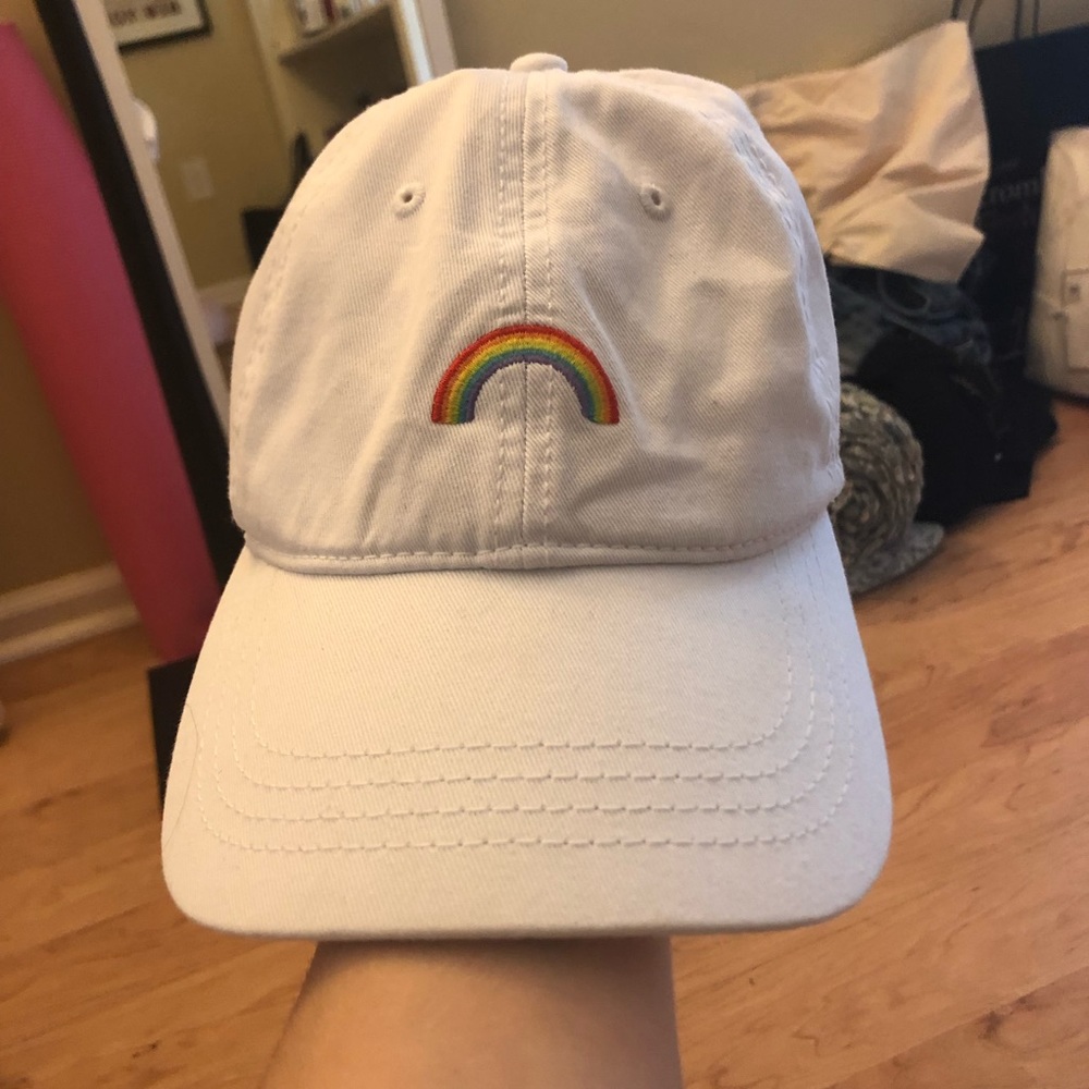 🌈🌈PRIDE🌈🌈 NWT Rainbow Hat from American Eagle!